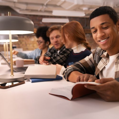 "Prepare-se para o ENEM com organização e estratégia! 📚✍️ Com dicas práticas e planejamento, você pode conquistar seus objetivos acadêmicos. #ENEM #PreparaçãoENEM #DicasDeEstudo #RedaçãoENEM #ExameNacional"